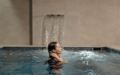 5 Benefits of Hydrotherapy & How It Can Keep You Active in Later Years